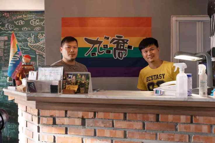 【九份】2024九份住宿推薦：環島客最愛！背包客住宿首選「九窩膠囊旅店」