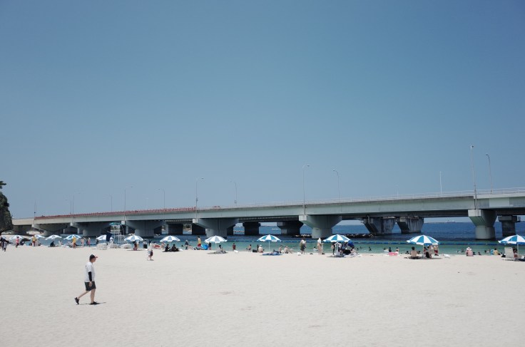 【沖繩】從那霸市區走路就到！「波之上海灘」介紹一次看